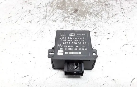 Mercedes-Benz E W211 Light module LCM A2118203226