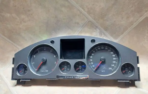 Volkswagen Phaeton Speedometer (instrument cluster) 3d0920881r 0263619202 4375000007