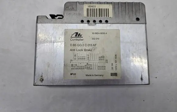 Ford Scorpio ABS control unit/module D85GG2C013AF