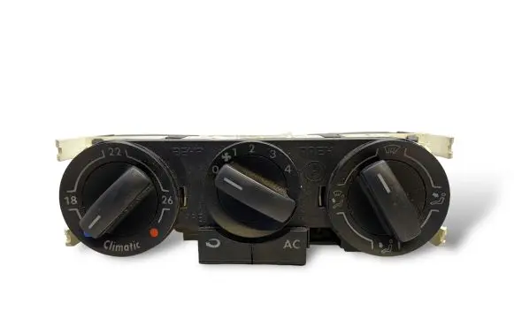 Volkswagen Polo Climate control unit 6Q0820045E