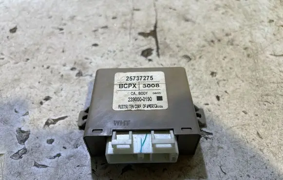 Cadillac CTS Seat control module 25737275 2390000190