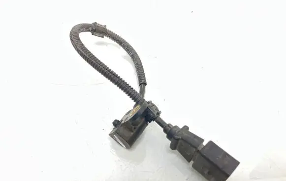 Volkswagen PASSAT B7 Camshaft speed sensor 03L957147A