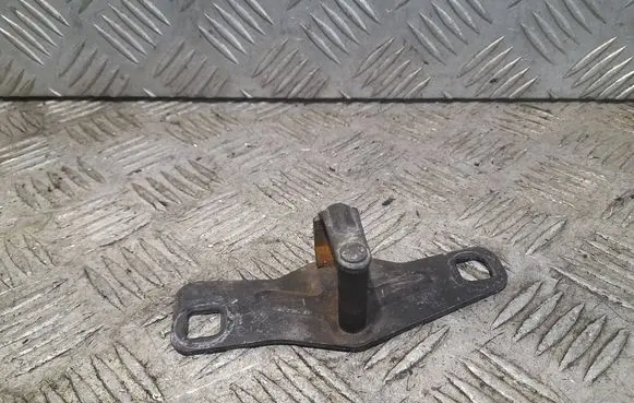 Audi A5 8T 8F Loading door lock loop/hook striker 8T0827507