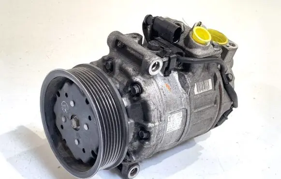 Volkswagen Touareg II Air conditioning (A/C) compressor (pump) 7P0820803M