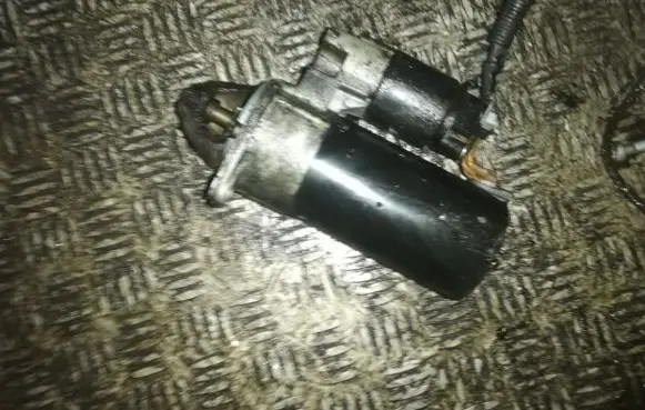 Mercedes-Benz A W168 Starter motor 1005821986