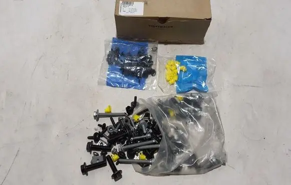 Audi Q7 4M Other exterior part V04017001D