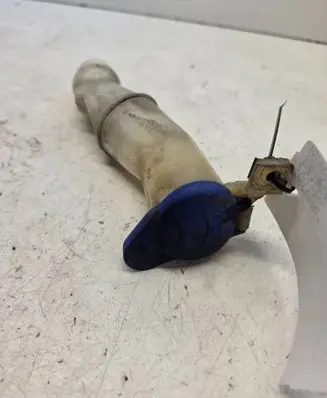 Volvo V70 Window washer liquid tank fill tube 9178568