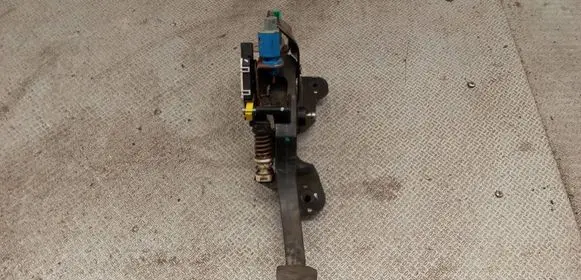 Renault Scenic III - Grand scenic III Clutch pedal 465030038R