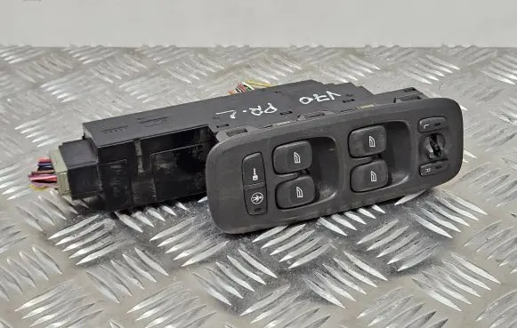 Volvo V70 Electric window control switch 09193383 6765