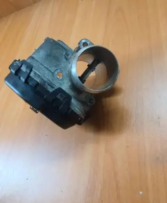 Peugeot 308 Throttle valve 9807238580 174777114