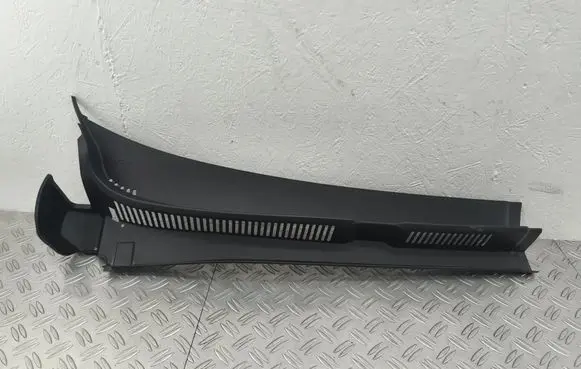 Seat Alhambra (Mk2) Wiper trim 7N2819404B 7N2819404