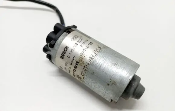 BMW 7 E65 E66 Seat adjustment motor 673183522019 0130002522