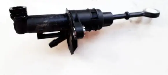 Clutch master cylinder