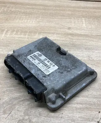Volkswagen Golf IV Engine control unit/module ECU 038906018BM 0281001846