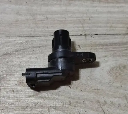 Suzuki Vitara (LY) Crankshaft position sensor 0232103148 190104 8620