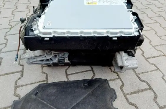 BMW 2 Active Tourer U06 Electric car motor 8477933