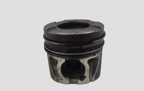 Opel Zafira B Piston
