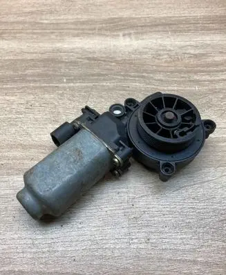Renault Scenic I Front door window regulator motor 400468T2