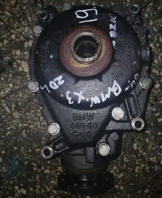 Gearbox transfer box case