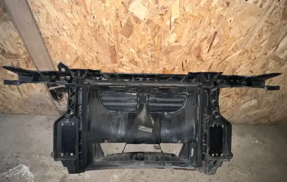 BMW 1 E82 E88 Top upper radiator support slam panel 1857513007 PL060404 KA6558E