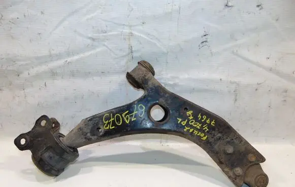 Ford Focus Front lower control arm/wishbone 1570285 4M513A424AF