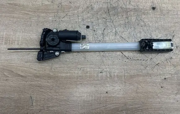 BMW 6 F06 Gran coupe Rear door curtain motor 7292008 C04942101 370235