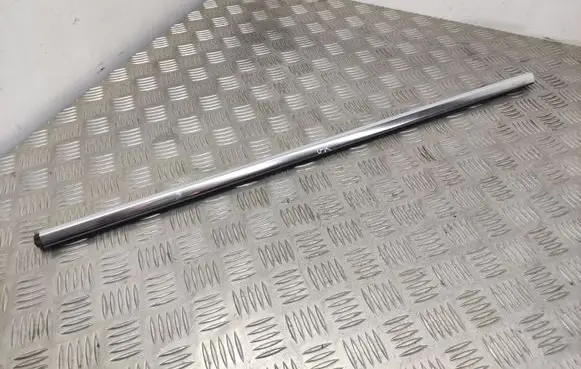 Skoda Superb B8 (3V) Rear door glass trim molding