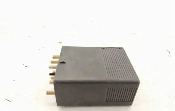 Mercedes-Benz Vito Viano W638 Cruise control relay A0225450732 0225450732