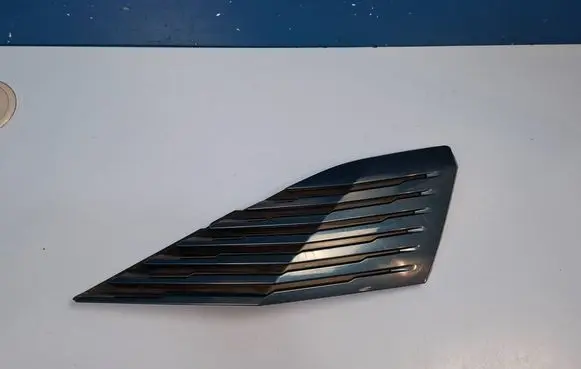 Peugeot 3008 II Front bumper lower grill 9836826977