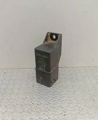 Citroen C4 II Picasso Glow plug pre-heat relay 9802424080 51299065
