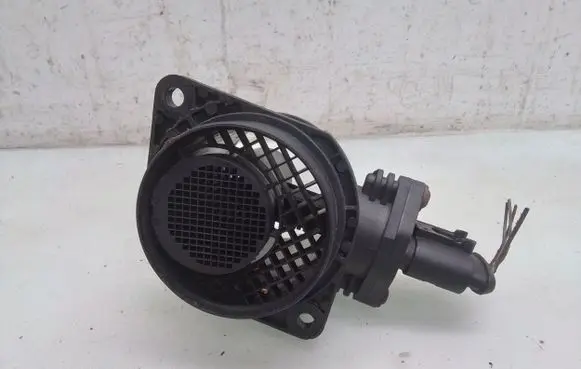 Volkswagen Fox Mass air flow meter 0281002531