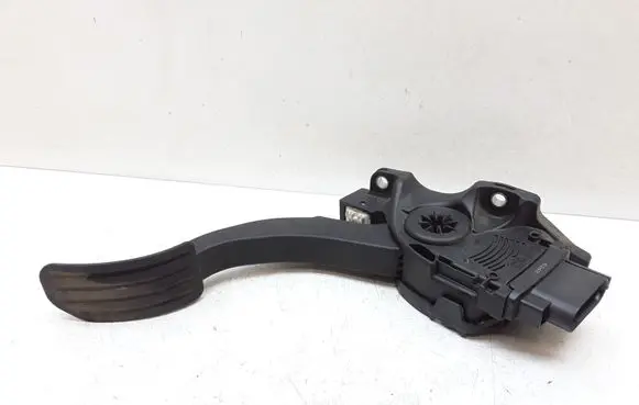 Volvo V70 Accelerator throttle pedal 6G929F836BD