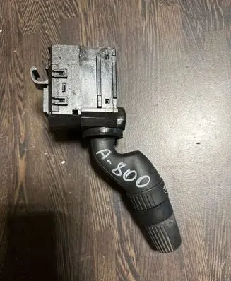 Hyundai Santa Fe Wiper control stalk M29843