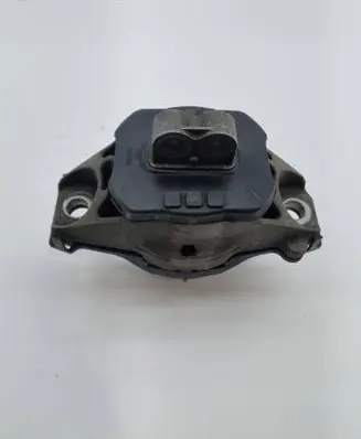 Jeep Grand Cherokee WL Engine mount bracket 68375805AE 152921153