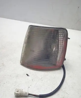 Volkswagen PASSAT B3 Front indicator light 357953049A