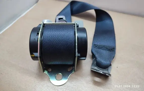 Peugeot 4007 Rear seatbelt 609213900