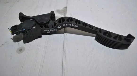 Alfa Romeo 147 Accelerator throttle pedal 0281002380
