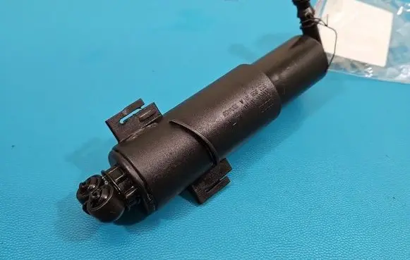 Audi A5 8T 8F Headlight washer spray nozzle 8T0955101A IMPRK1572102