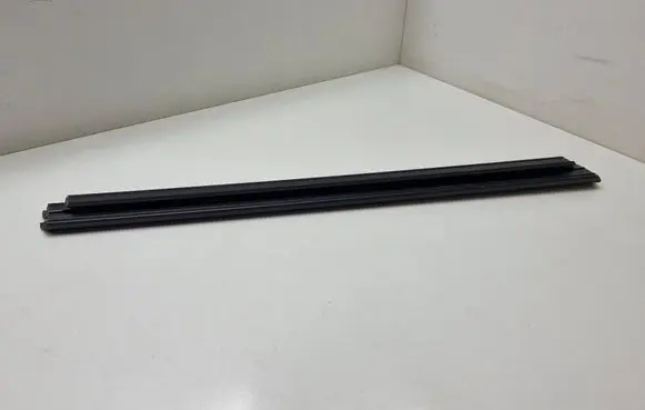 BMW 2 Active Tourer U06 Rear door glass trim molding 8496345