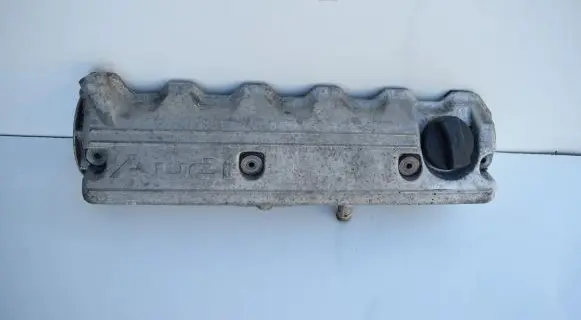 Audi A6 S6 C4 4A Rocker cam cover 046103475B