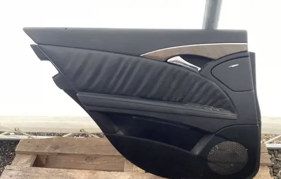 Mercedes-Benz E W211 Rear door card panel trim A2117302796 00009E35 7702058