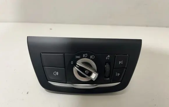 BMW X4 G02 Light switch 5A67870 9472965