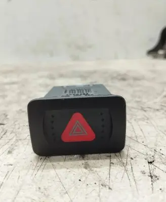 Volkswagen Golf IV Hazard light switch 1J0953235E 1J0953235J