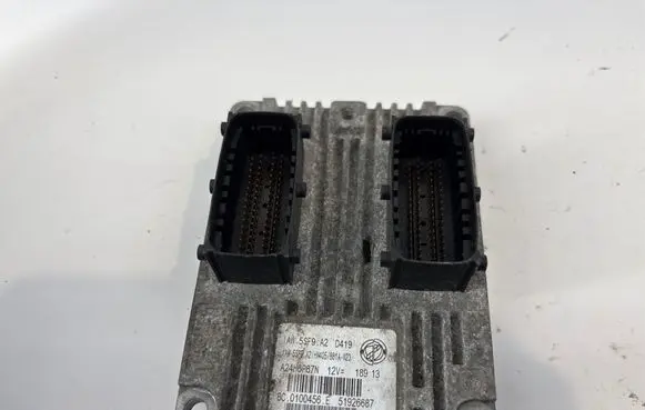 Fiat Punto (199) Engine control unit/module 51926687 A24H6P87N 0100456