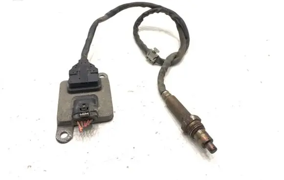 Mercedes-Benz ML W166 Lambda probe sensor A0009057100