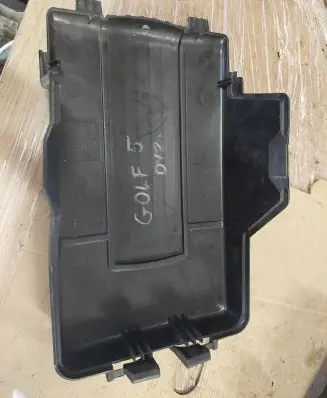 Volkswagen Golf V Battery box tray cover/lid 1K0915443A
