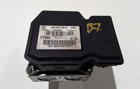 Volkswagen PASSAT B7 ABS Pump 3AA614109M