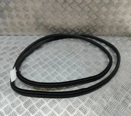 Honda CR-V Rubber seal front coupe door 72315TMET01