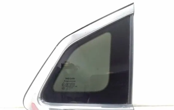 Nissan Qashqai Rear side window 833124EA0A