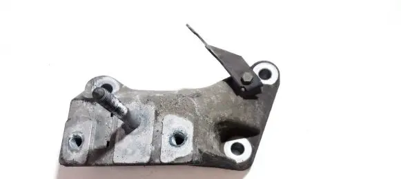 Volkswagen Sharan Engine mounting bracket